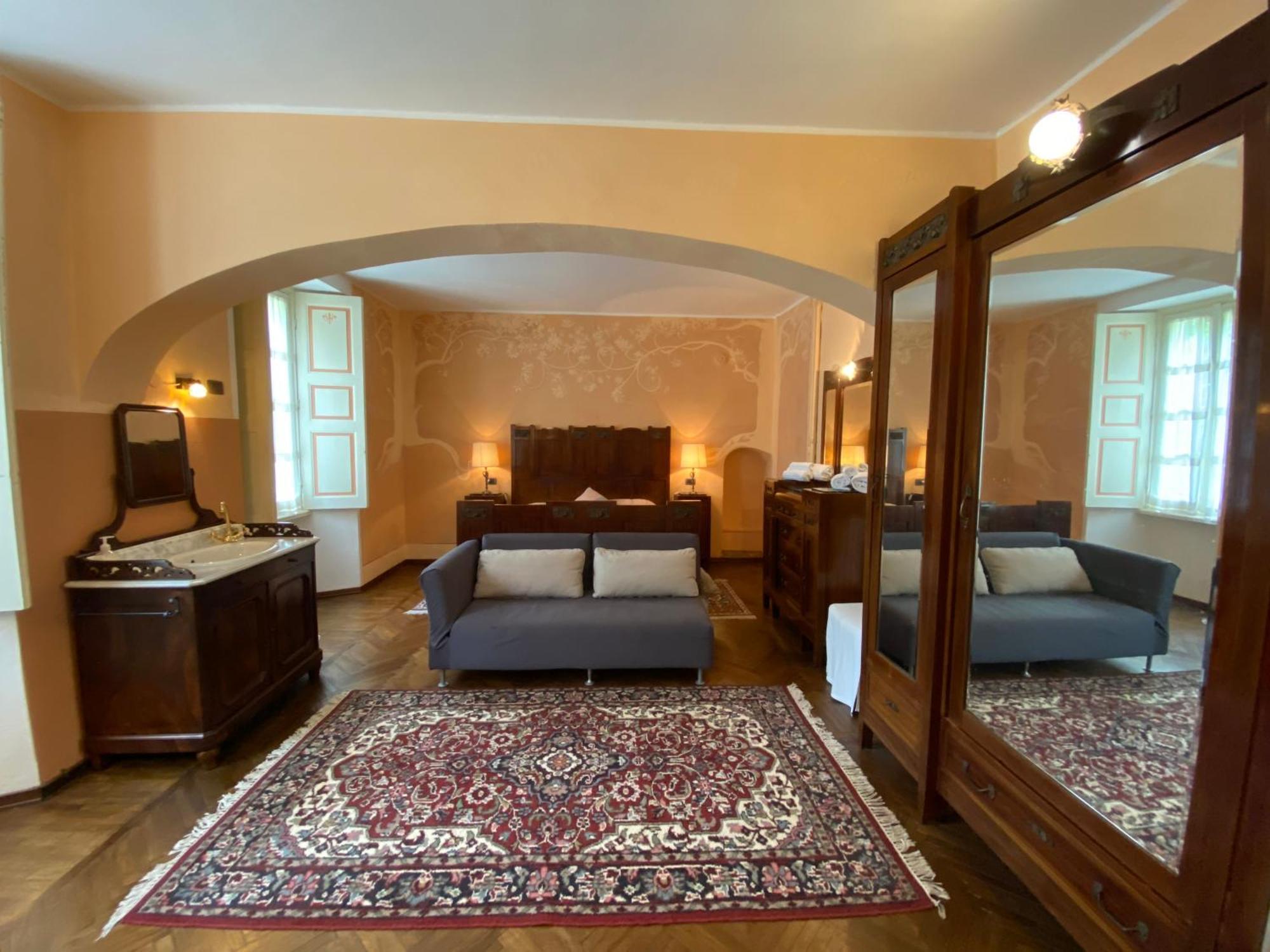 Bed and Breakfast Palazzo Ronchelli Brinzio Exterior foto